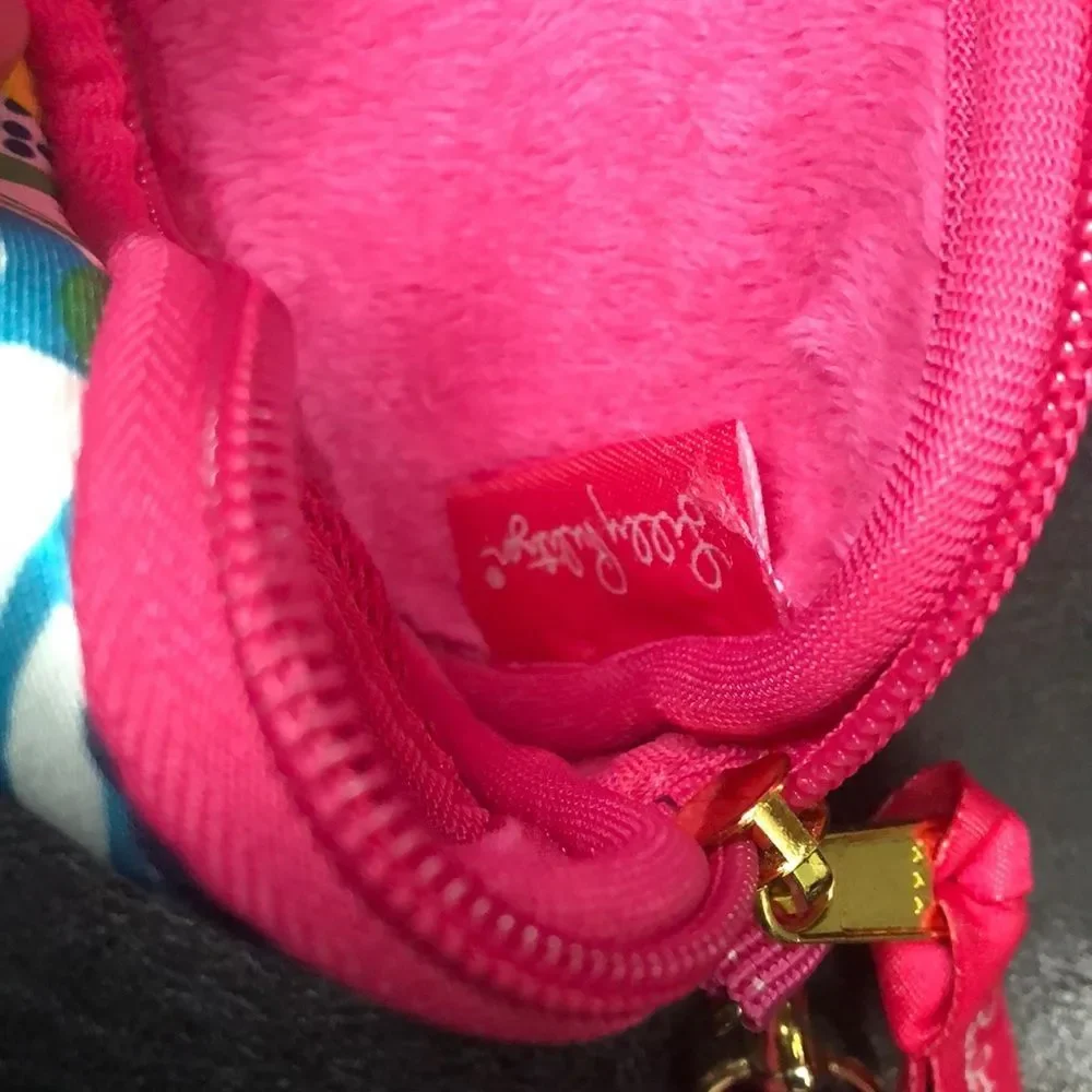 🆕 Lilly Pulitzer Wristlet Pouch